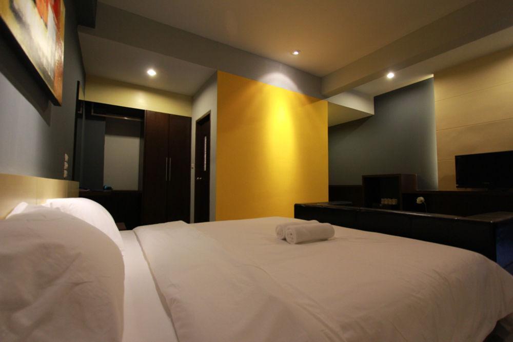 Trendy Hotel Nakhon Pathom Exterior photo