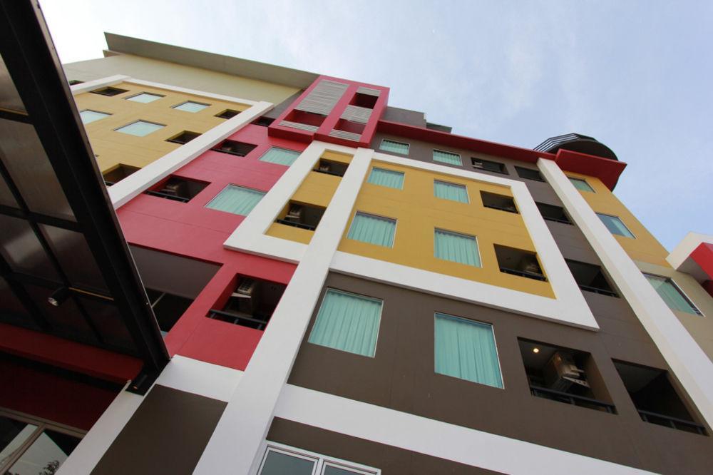 Trendy Hotel Nakhon Pathom Exterior photo