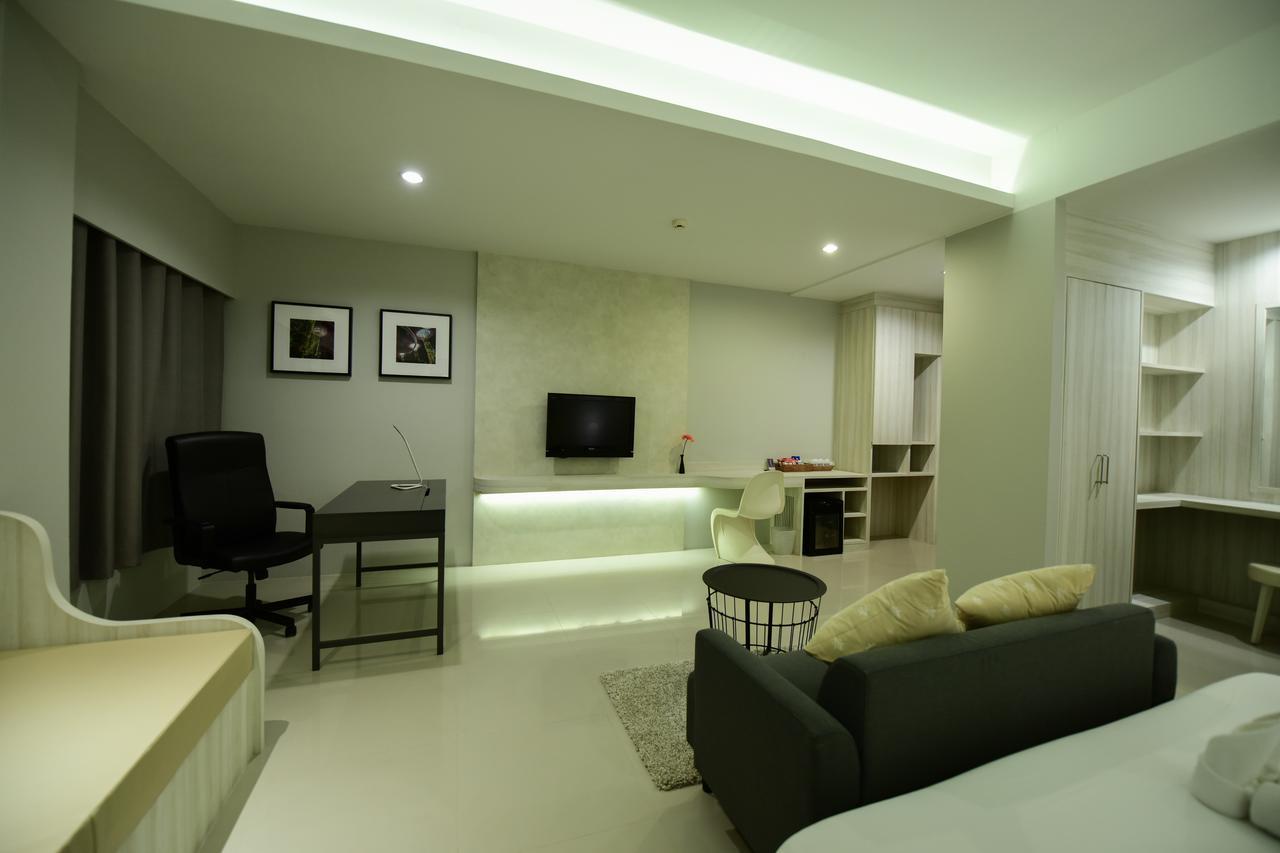 Trendy Hotel Nakhon Pathom Exterior photo