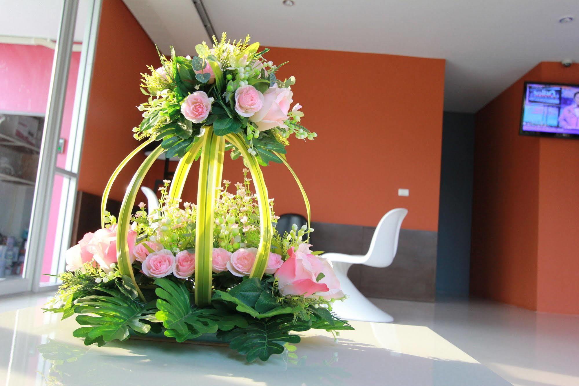 Trendy Hotel Nakhon Pathom Exterior photo